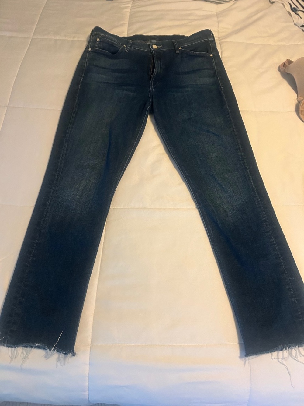 Mother Denim Mid Rise Dazzler Ankle Fray Size 31
